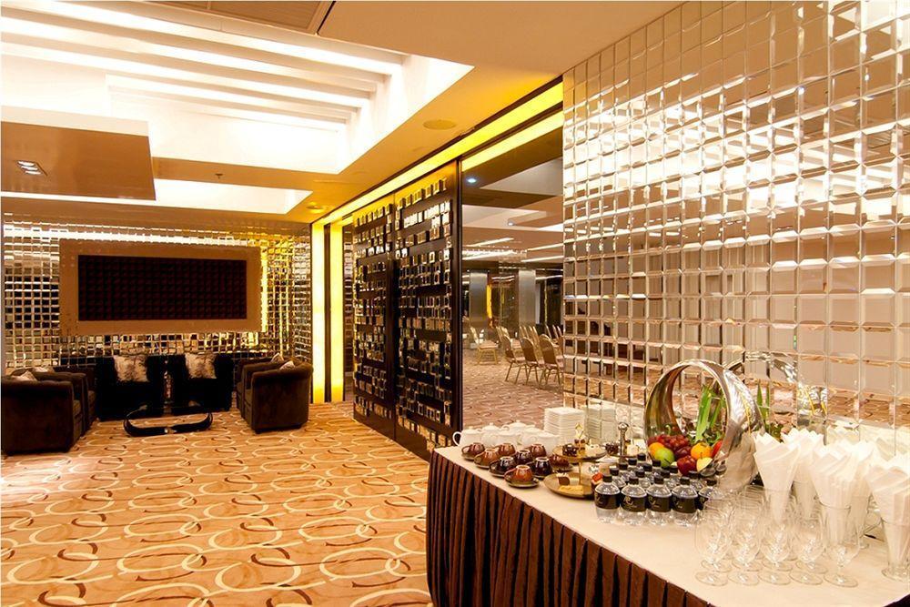 Rashmi'S Plaza Hotel Vientiane Esterno foto