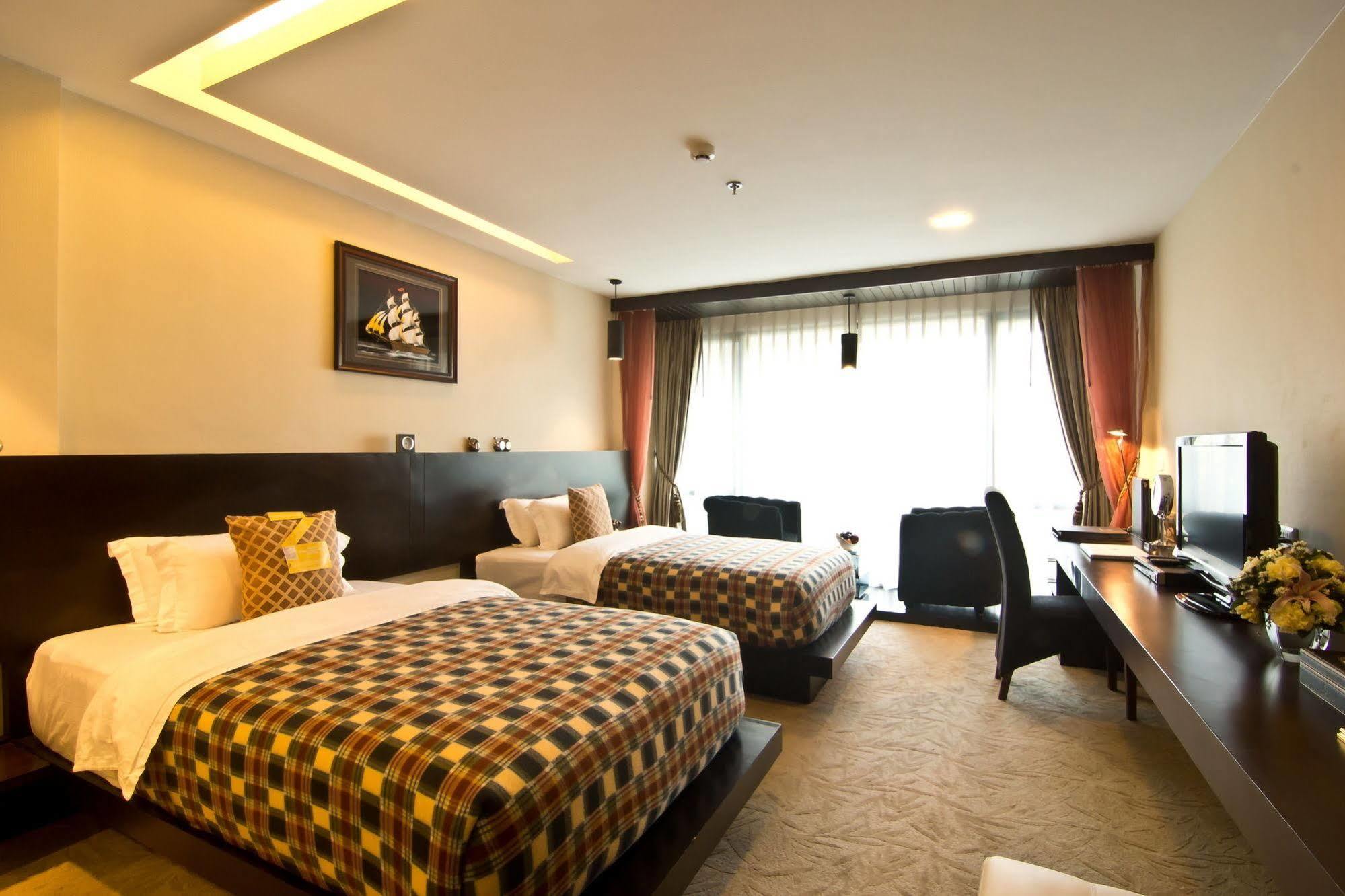 Rashmi'S Plaza Hotel Vientiane Esterno foto
