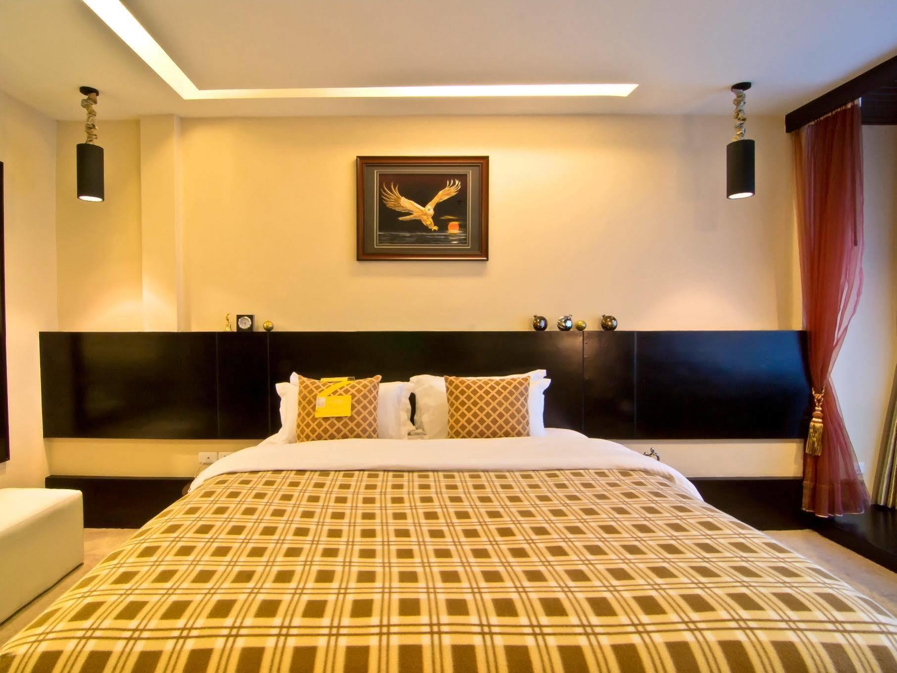 Rashmi'S Plaza Hotel Vientiane Esterno foto
