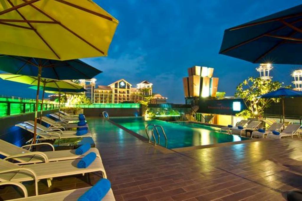 Rashmi'S Plaza Hotel Vientiane Esterno foto